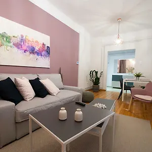  Διαμέρισμα Large, Sunny, Modern Fully Renovated, Next To Agia Sofia Ελλάδα